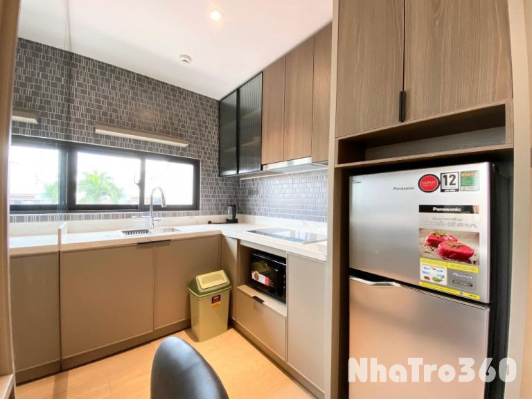 Căn hộ đẹp quận 1, Ban công, gần Bùi Viện, Full NT