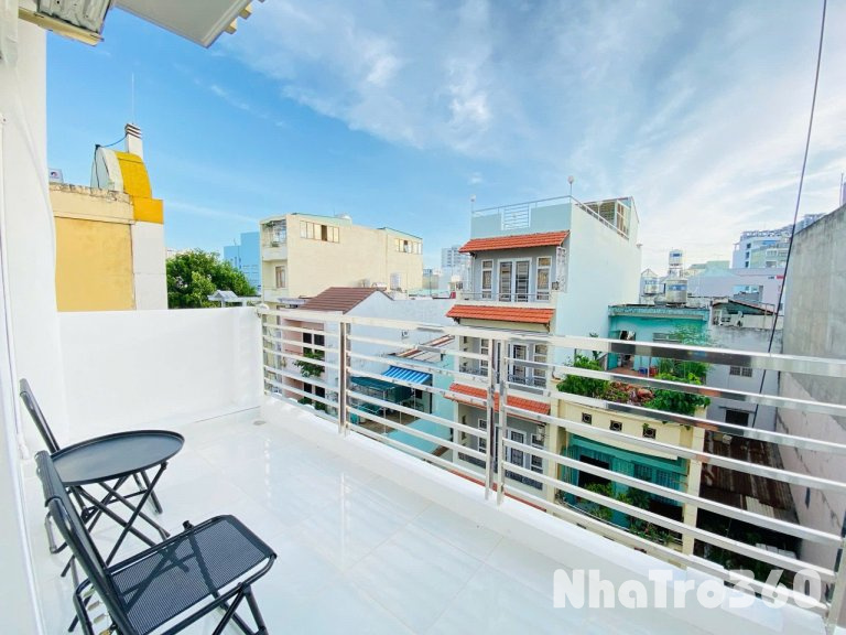 Cho thuê căn hộ Studio Tách bếp, Ban công Q10 gần Vạn Hạnh Mall, GO Miền Đông