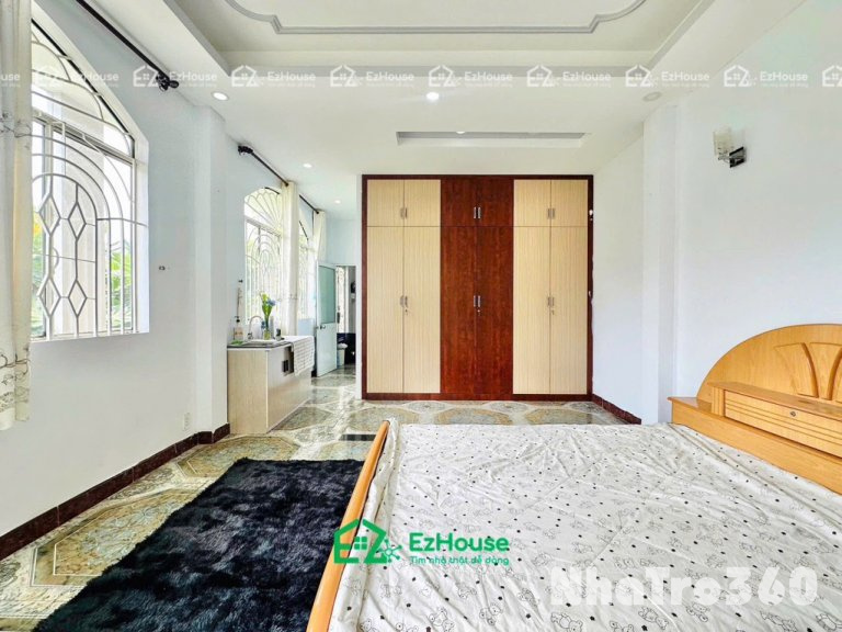 Phòng full nội thất, bancol, cửa sổ, tự do