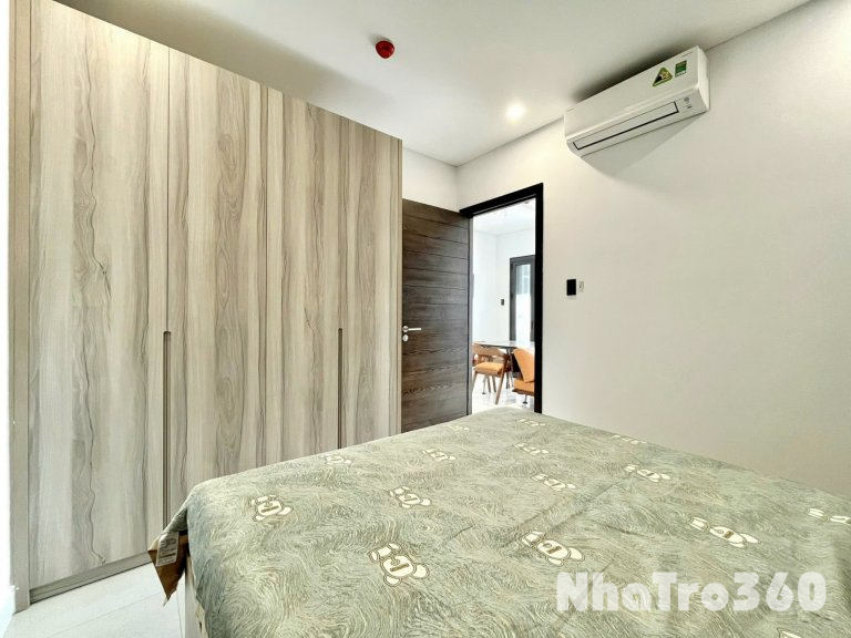 Căn hộ 1PN ban công - chỉ tính điện - ngay công viên Lê Thị Riêng