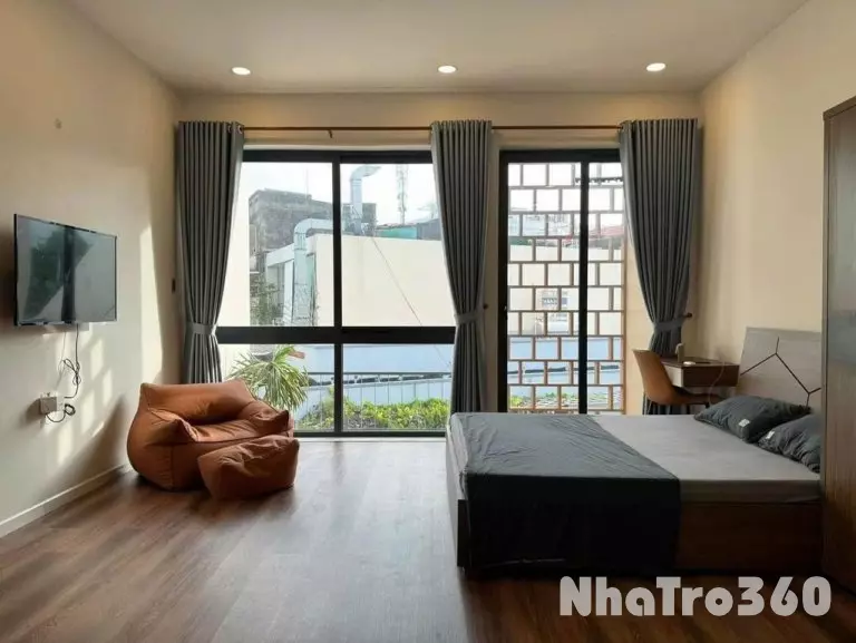 Căn Hộ Studio Cửa Sổ Lớn Full Nội Thất Tại Quận 5