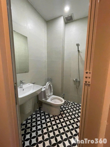 Cho thuê căn hộ DV Q1 ngay Nguyễn Cảnh Chân