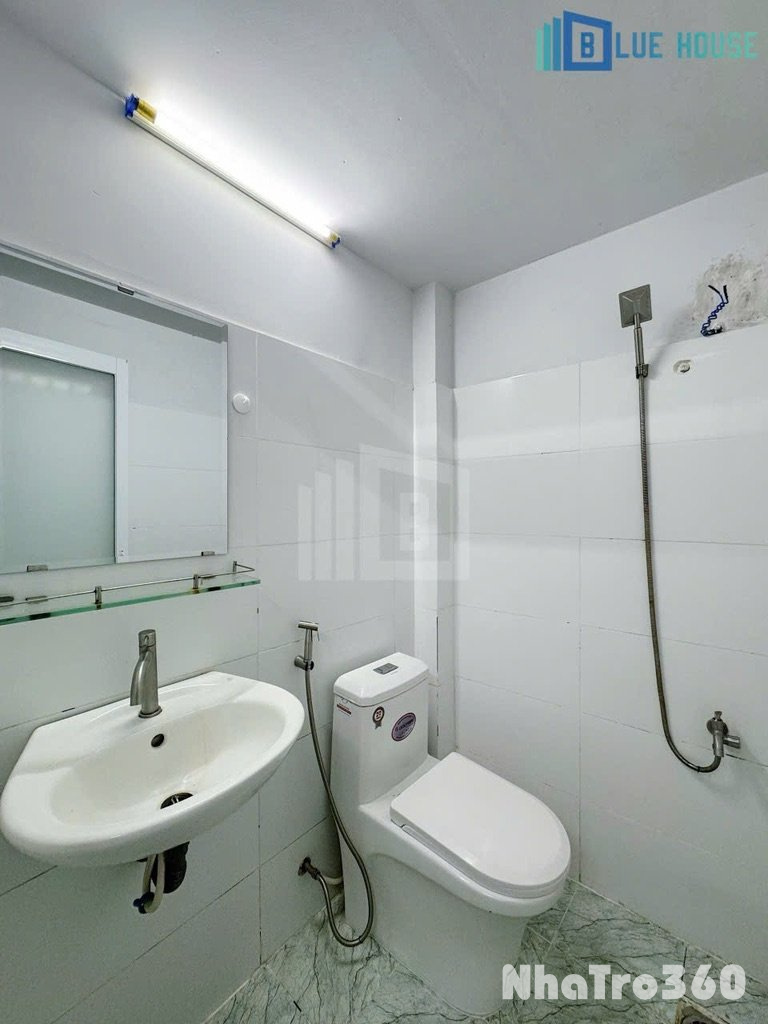 Pass phòng giá công khai