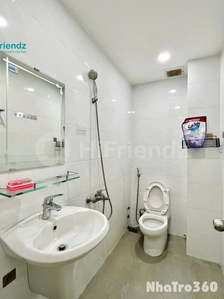 Cho thuê căn hộ ban công, Q8 || đường Tạ Quang Bửu || gần cầu  Chà Và, chợ Nhị Thiên Đường, Bến Xe Quận 8