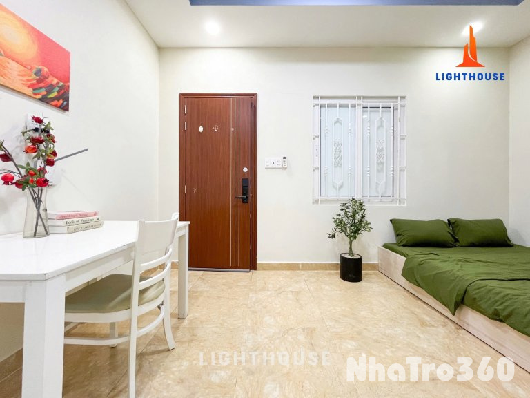 CĂN HỘ BAN CÔNG FULL NỘI THẤT QUẬN 10 GẦN SÂN VẬN ĐỘNG PHÚ THỌ