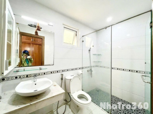 Căn hộ quận 4, rộng 30m2, ngay chợ 200 Xóm Chiếu,