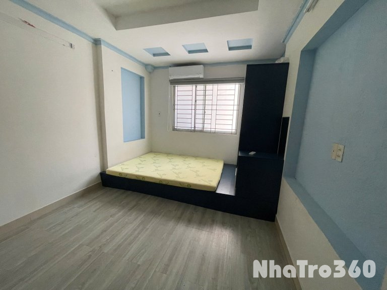 CĂN HỘ CÓ CỬA SỔ FULL NỘI THẤT QUẬN 1