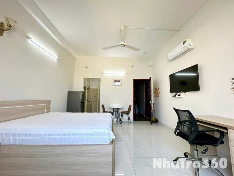 Phòng rộng, Full nội thất, thoáng mát, quận 6