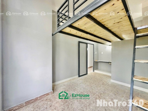 Ban công, có gác, cửa sổ lớn, Full nội thất