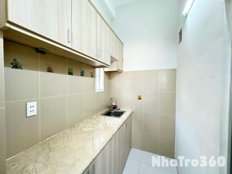 Phòng rộng, Full nội thất, thoáng mát, quận 6