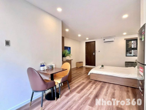 Căn Hộ Studio Cửa Sổ Lớn Full Nội Thất Tại Quận 1