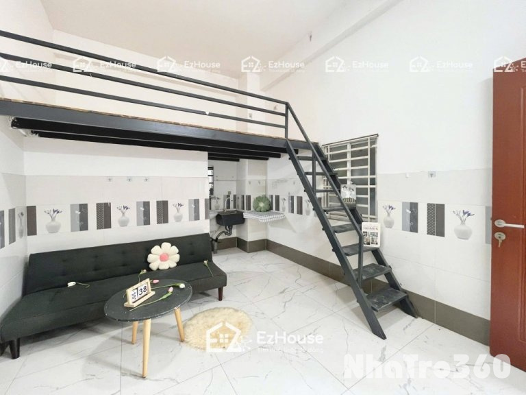 Phòng full nội thất, gác rộng, cửa sổ, tự do