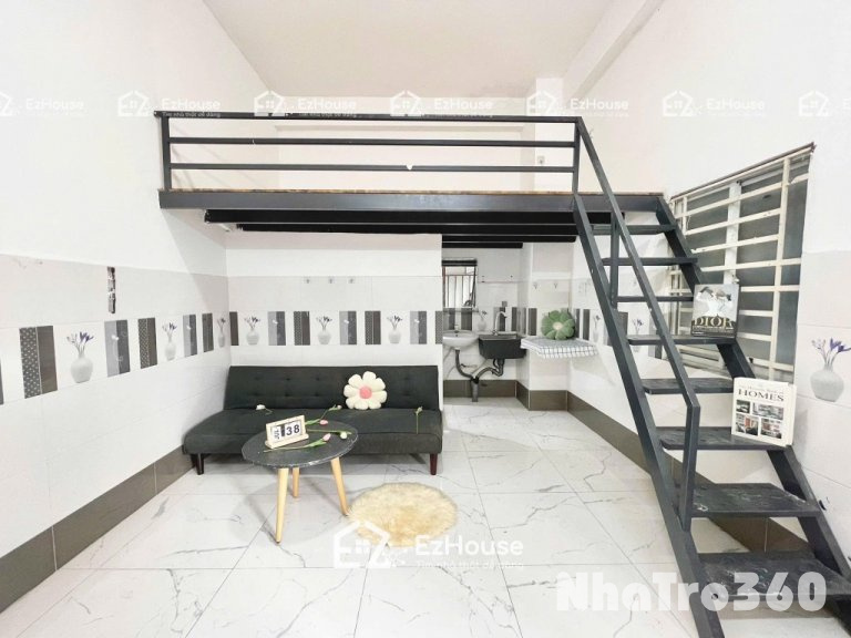 Phòng full nội thất, gác rộng, cửa sổ, tự do