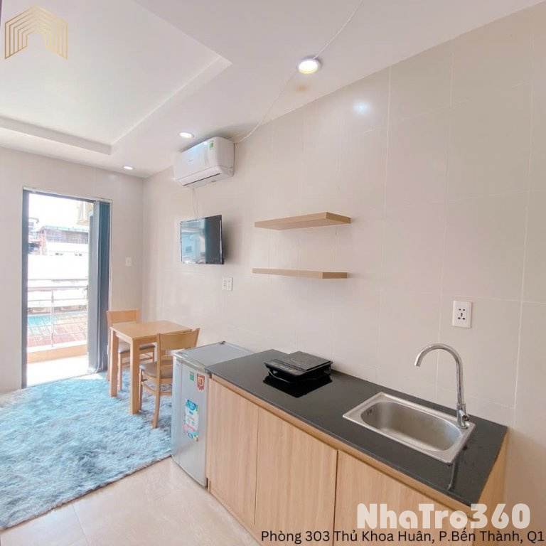 Cho thuê Studio ban công ngay trung tâm Quận 1