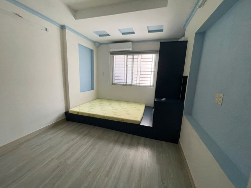CĂN HỘ CÓ CỬA SỔ FULL NỘI THẤT QUẬN 1