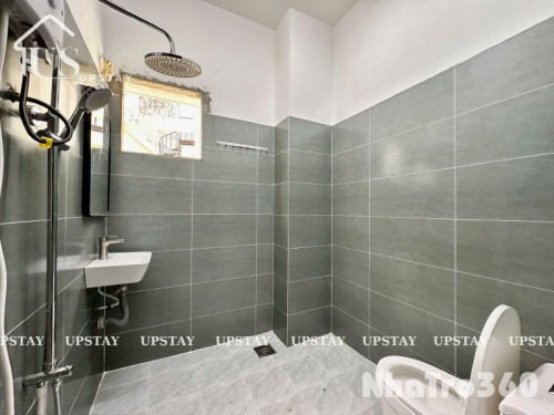 Cho thuê căn hộ ban công, Q10 || đường Lý Thái Tổ || gần Vạn Hạnh Mall, Chợ Hồ Thị Kỷ, Đại học Kinh Tế