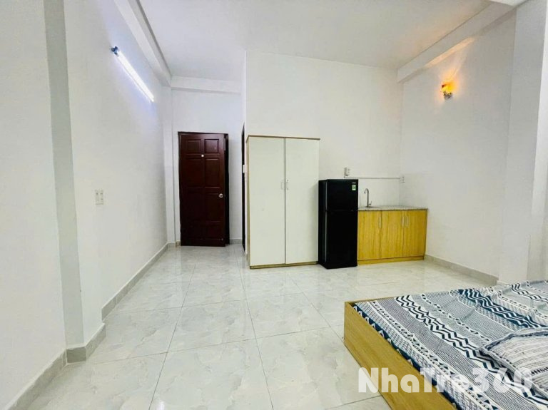 CĂN HỘ STUDIO BAN CÔNG RỘNG RÃI SIÊU MỚI NGAY TRUNG TÂM Q10