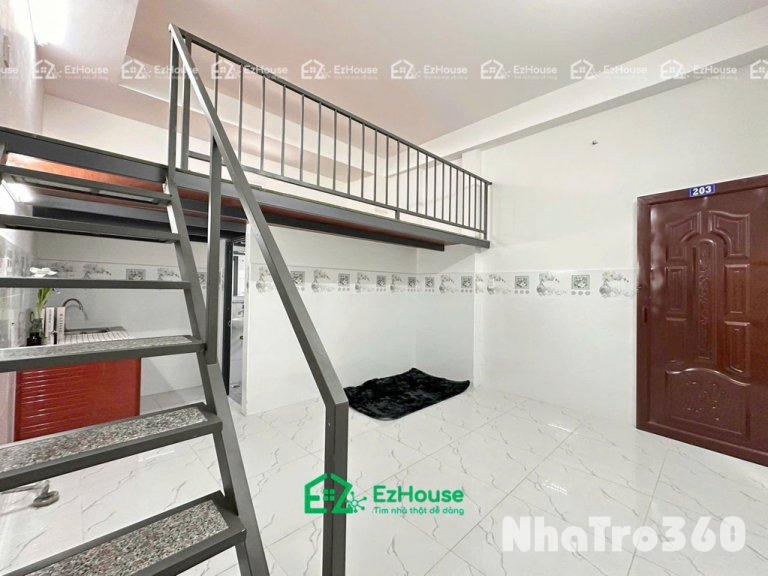 Nội thất cơ bản, gác cao, rộng, tự do