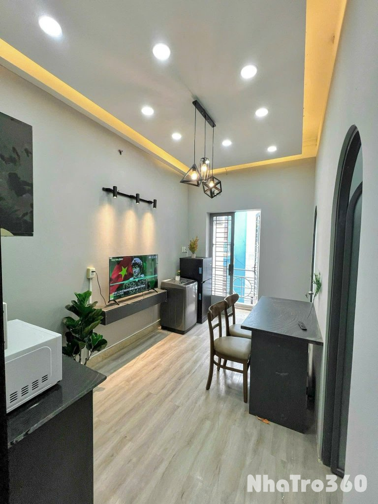 CĂN HỘ CHO THUÊ 2PN 1 BAN CÔNG  NGAY TRUNG TÂM Q10