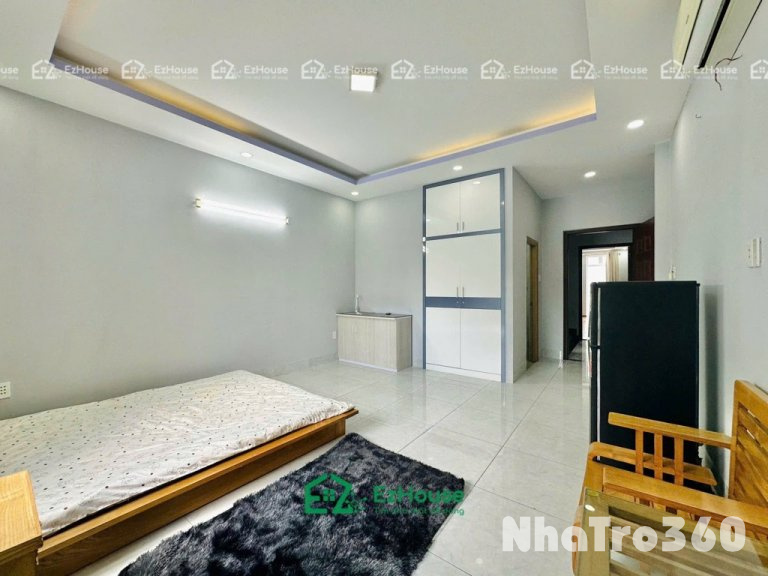 Phòng full nội thất, cửa sổ, máy giặc riêng, tự do