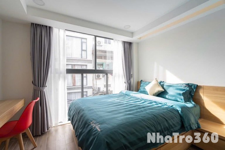 Căn hộ 1PN bancon gần vòng xoay Cống Quỳnh, Quận 1