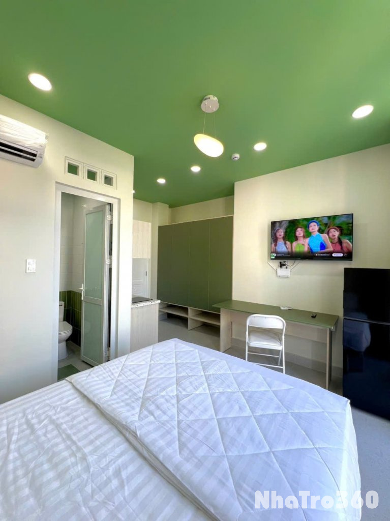 CĂN HỘ CHO THUÊ STUDIO BAN CÔNG GIÁ RẺ NGAY TRUNG TÂM Q10