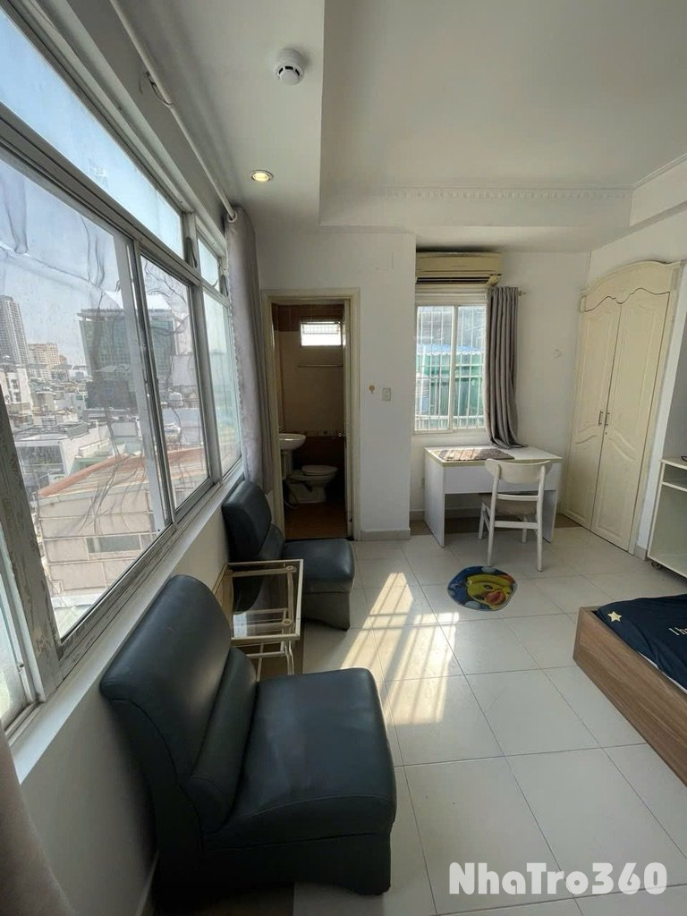 Cho thuê căn 1PN full Nội thất cửa sổ lớn Quận 1