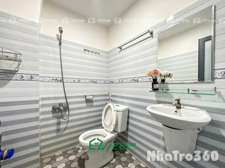 Ngay ngã tư 4 xã, tách bếp, Full nội thất