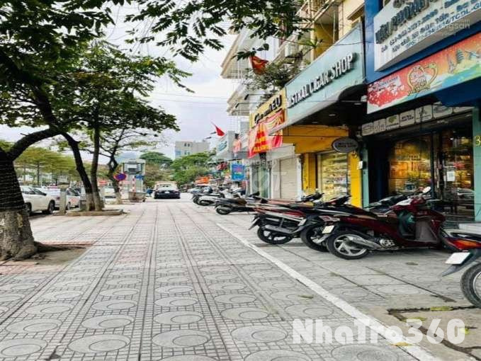 Tìm ngân hàng thuê mặt bằng kinh doanh mặt phố Đào Tấn 154m2 MT 15m