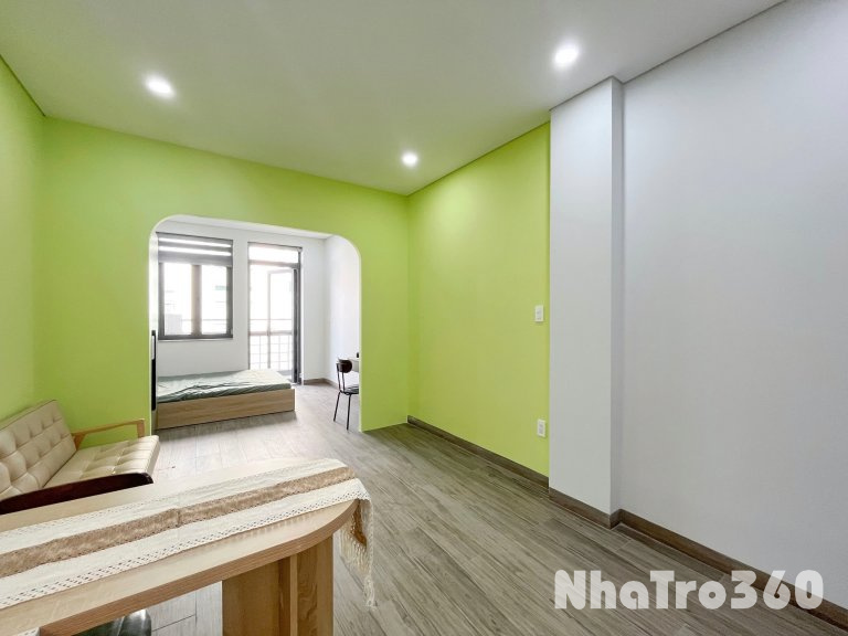 Cho thuê căn hộ ban công, Q10 || đường Lý Thường Kiệt || gần Sân Vận Động Phú Thọ, ĐH Bách Khoa, Coopmart