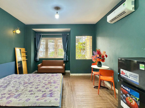 Cho thuê căn hộ Studio Cửa sổ Q8 gần Parc Mall, cầu Chánh Hưng
