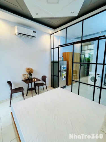 Cho thuê căn hộ 1 Phỏng ngủ Ban công Q10 gần chợ Bàn Cờ, vòng xoay Dân Chủ