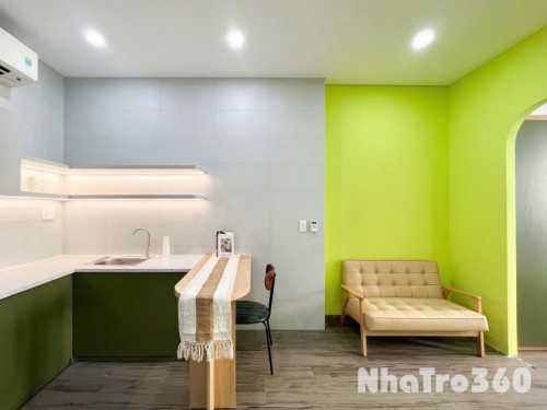 Cho thuê căn hộ ban công, Q10 || đường Lý Thường Kiệt || gần Sân Vận Động Phú Thọ, ĐH Bách Khoa, Coopmart