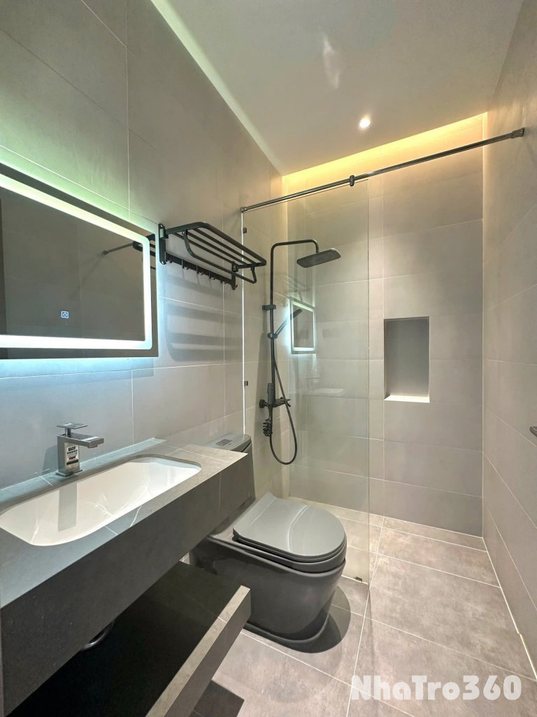 🛋️ Căn hộ Full nội thất cho thuê – Cách Q1 chỉ 5 phút!