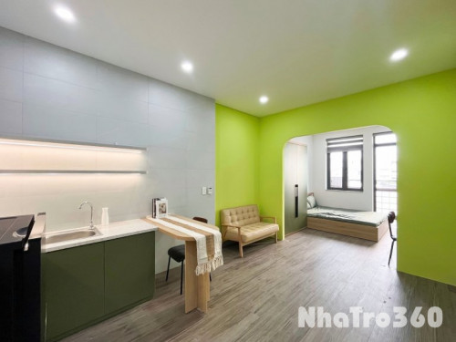 Cho thuê căn hộ ban công, Q10 || đường Lý Thường Kiệt || gần Sân Vận Động Phú Thọ, ĐH Bách Khoa, Coopmart