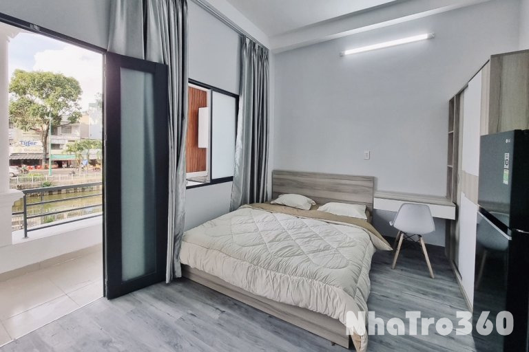 Căn Hộ tách bếp view mặt tiền bao thoáng mát