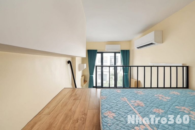Gác tách bếp 30m2 cửa sổ lớn gần UFM