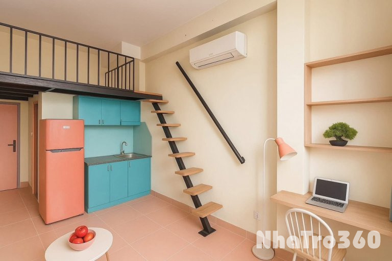 Gác tách bếp 30m2 cửa sổ lớn gần UFM