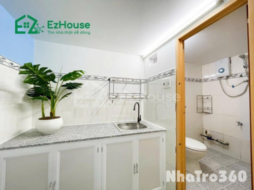 Full nội thất, cửa sổ lớn, có gác, quận Tân Phú