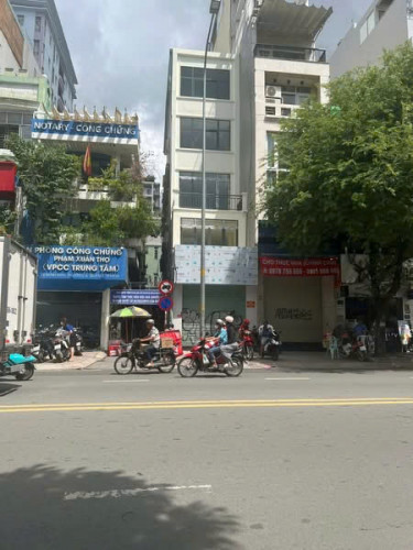 CHO THUÊ NHÀ MẶT PHỐ NGUYỄN THỊ MINH KHAI - Q.3 - GIÁ 90 TRIỆU/THÁNG - VỊ TRÍ VÀNG, KINH DOANH SẦM UẤT