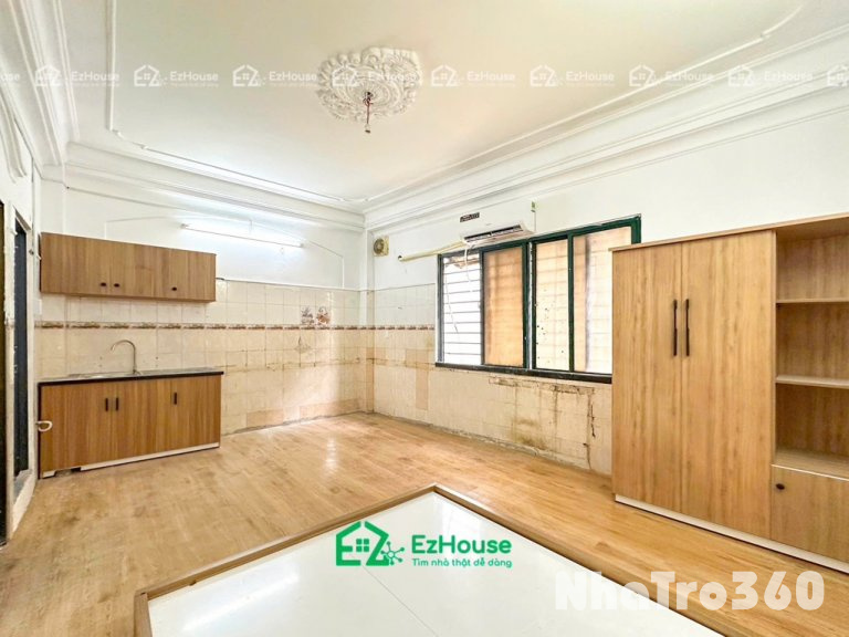 Phòng 4tr siêu rộng, ngay mặt tiền, thoáng mát
