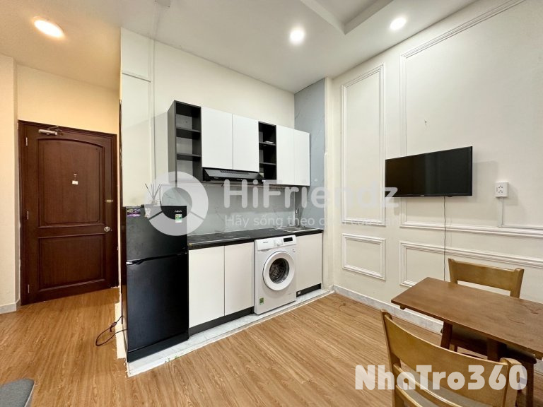 Cho thuê căn hộ Studio Ban công, tách bếp Q1 gần công an Thành Phố, cầu Nguyễn Văn Cừ