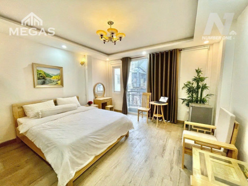 STUDIO BAN CÔNG – FULL NỘI THẤT NGAY LÊ THÁNH TÔN, Q1
