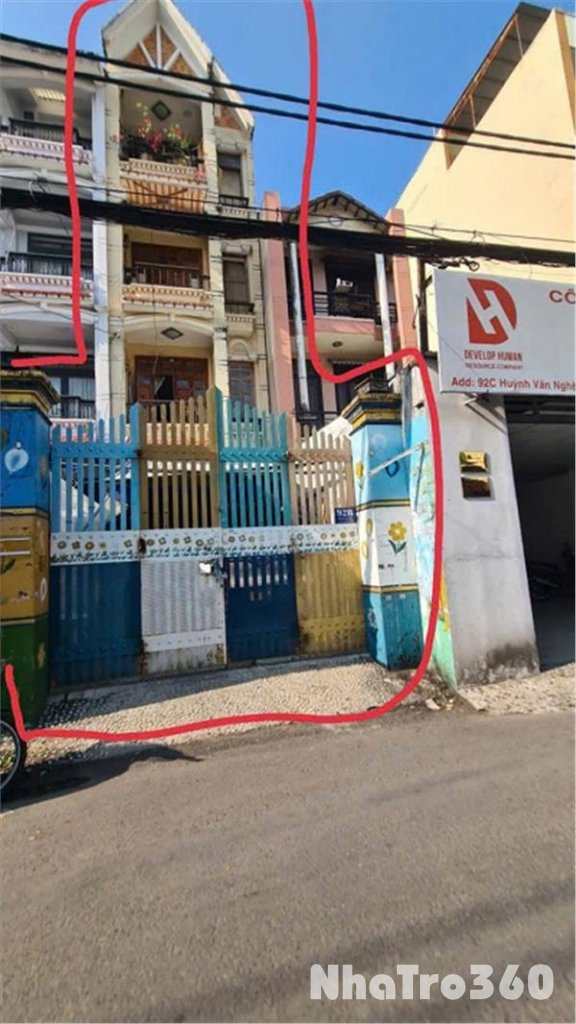 CHO THUÊ NHÀ 1 TRỆT 3 LẦU, DT ĐẤT 84M2, 4PN MT- 92B, ĐƯỜNG HUỲNH VĂN NGHỆ, P.15