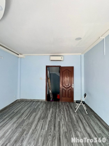 Thuê nhà nguyên căn Nguyễn Văn Công