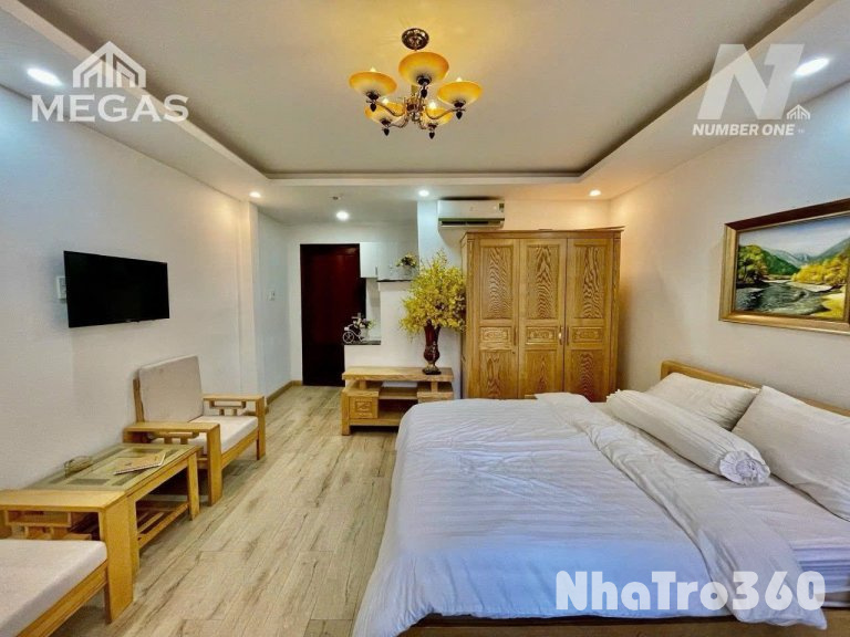 STUDIO BAN CÔNG – FULL NỘI THẤT NGAY LÊ THÁNH TÔN, Q1