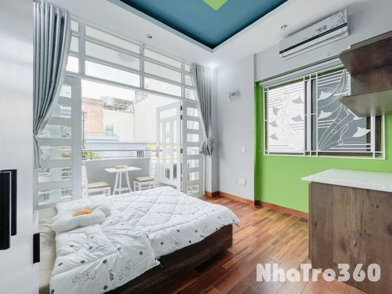 Căn hộ siêu xinh cho GenZ có ban công thoáng mát