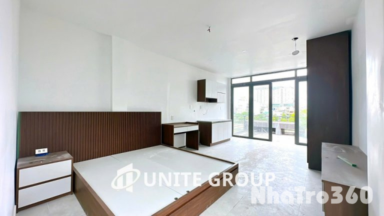 Căn Hộ Ban Công, Full Nội Thất, Ngay Hầm Thủ Thêm