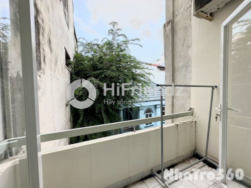 Cho thuê căn hộ Studio Ban công, tách bếp Q1 gần công an Thành Phố, cầu Nguyễn Văn Cừ