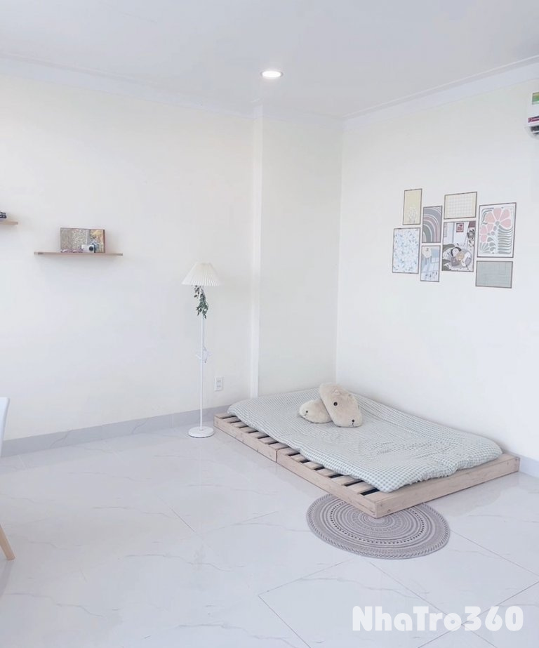 Phòng 30m2 lầu 1 có ban công